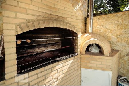 Casa à venda com 380m², 4 quartos e 8 vagas Casa à venda com 380m², 4 quartos e 8 vagasChurrasqueira