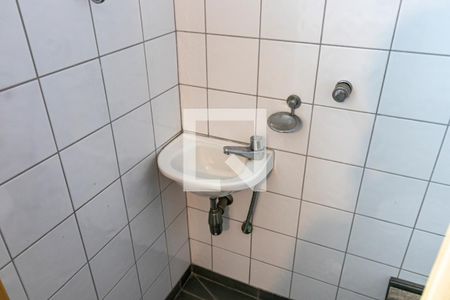 Apartamento para alugar com 70m², 2 quartos e 1 vaga Apartamento para alugar com 70m², 2 quartos e 1 vagaBanheiro de Serviço