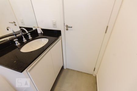 Banheiro da Suíte 1 de apartamento à venda com 2 quartos, 63m² em Perdizes, São Paulo