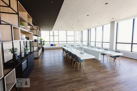 Apartamento à venda com 63m², 2 quartos e 1 vagaSala de Reunião