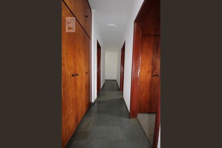Apartamento para alugar com 235m², 3 quartos e 2 vagasCorredor