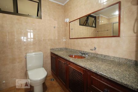 Apartamento para alugar com 235m², 3 quartos e 2 vagasBanheiro Social