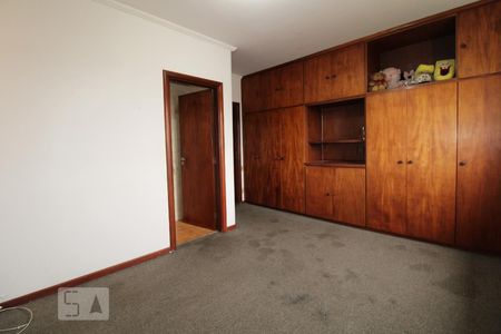 Apartamento para alugar com 235m², 3 quartos e 2 vagasQuarto 2 (suíte)