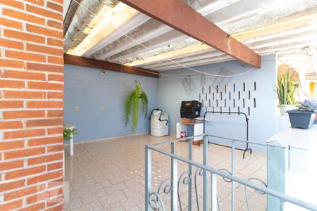 Casa à venda com 120m², 2 quartos e 1 vagaÁrea comum