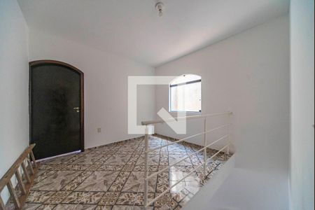 Hall da Escada de casa à venda com 4 quartos, 260m² em Parque Gerassi, Santo André