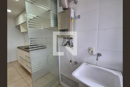 Apartamento à venda com 70m², 2 quartos e 1 vagaÁrea de Serviço