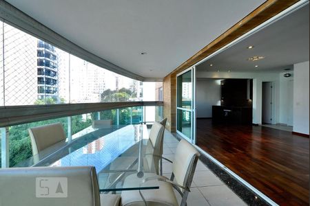 Apartamento à venda com 158m², 3 quartos e 3 vagasvaranda