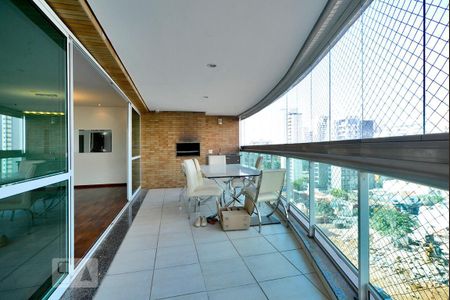 Apartamento à venda com 158m², 3 quartos e 3 vagasvaranda