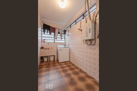 Casa à venda com 329m², 4 quartos e 3 vagas Casa à venda com 329m², 4 quartos e 3 vagasÁrea de Serviço