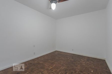 Casa à venda com 329m², 4 quartos e 3 vagas Casa à venda com 329m², 4 quartos e 3 vagasQuarto 2