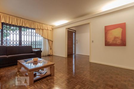 Sala de casa à venda com 4 quartos, 329m² em Chácara das Pedras, Porto Alegre