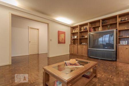 Sala de casa à venda com 4 quartos, 329m² em Chácara das Pedras, Porto Alegre