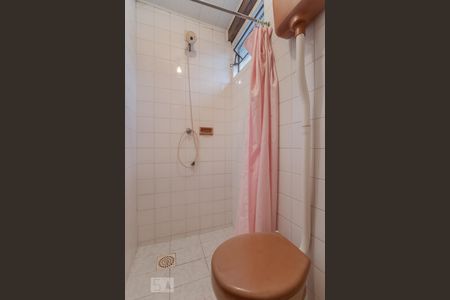 Casa à venda com 329m², 4 quartos e 3 vagas Casa à venda com 329m², 4 quartos e 3 vagasBanheiro 2