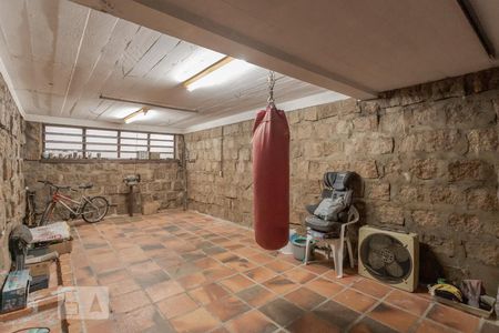 Casa à venda com 329m², 4 quartos e 3 vagas Casa à venda com 329m², 4 quartos e 3 vagasGaragem