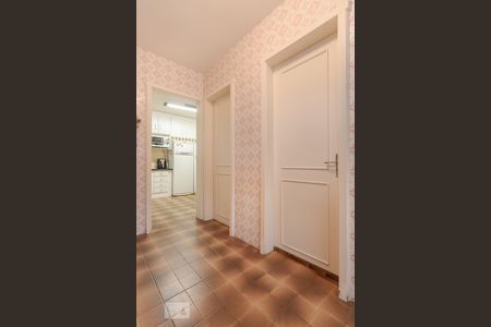 Casa à venda com 329m², 4 quartos e 3 vagas Casa à venda com 329m², 4 quartos e 3 vagasÁrea de Serviço