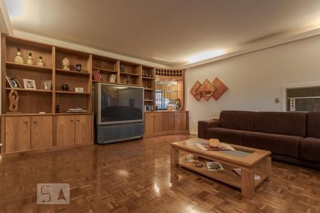 Sala de casa à venda com 4 quartos, 329m² em Chácara das Pedras, Porto Alegre