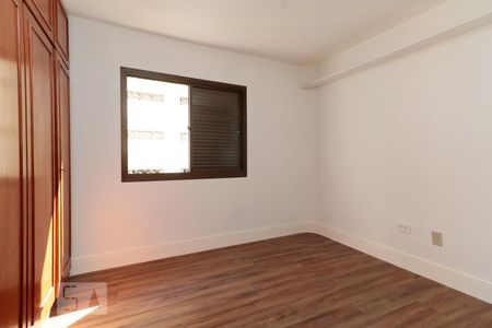 Apartamento à venda com 92m², 3 quartos e 2 vagasSuíte