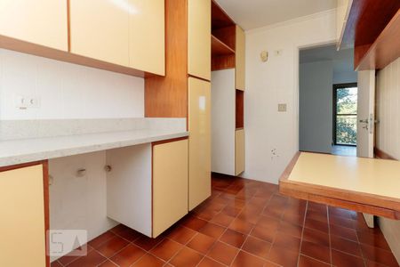 Apartamento à venda com 92m², 3 quartos e 2 vagasCozinha