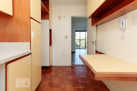 Apartamento à venda com 92m², 3 quartos e 2 vagasCozinha