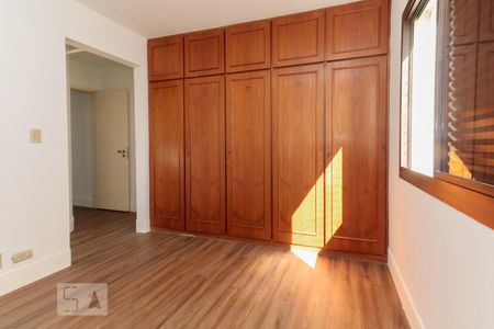 Apartamento à venda com 92m², 3 quartos e 2 vagasSuíte