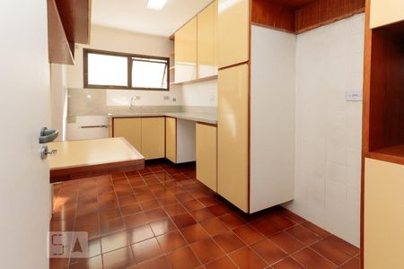 Apartamento à venda com 92m², 3 quartos e 2 vagasCozinha