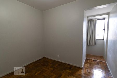 Quarto 02 de apartamento para alugar com 2 quartos, 70m² em Guará I, Brasília