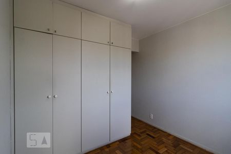 Quarto 01 de apartamento para alugar com 2 quartos, 70m² em Guará I, Brasília