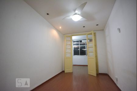 Quarto de apartamento para alugar com 1 quarto, 70m² em Centro, Rio de Janeiro