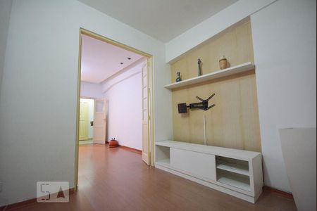 Sala de apartamento para alugar com 1 quarto, 70m² em Centro, Rio de Janeiro