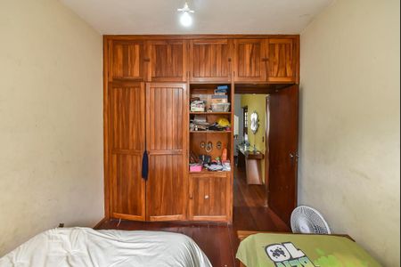 Casa à venda com 300m², 9 quartos e 4 vagasQuarto 2