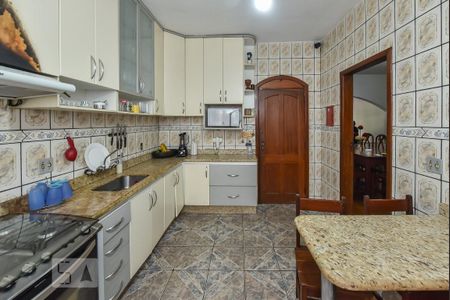 Casa à venda com 300m², 9 quartos e 4 vagasCozinha