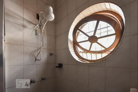 Casa à venda com 300m², 9 quartos e 4 vagasBanheiro Social