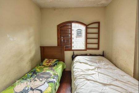 Casa à venda com 300m², 9 quartos e 4 vagasQuarto 2