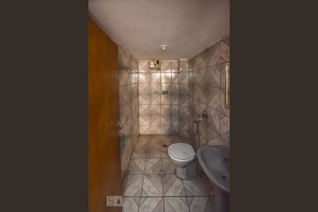 Casa à venda com 300m², 9 quartos e 4 vagasSegundo Pavimento Banheiro 2