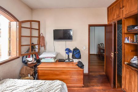 Casa à venda com 300m², 9 quartos e 4 vagasSuíte