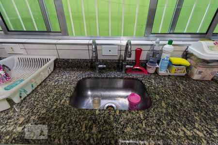 Casa à venda com 100m², 4 quartos e 2 vagasCozinha