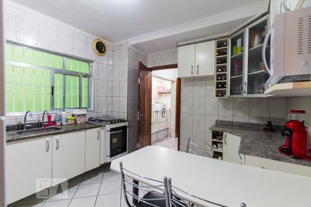 Casa à venda com 100m², 4 quartos e 2 vagasCozinha
