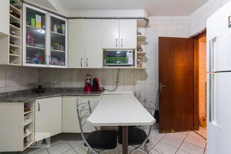 Casa à venda com 100m², 4 quartos e 2 vagasCozinha