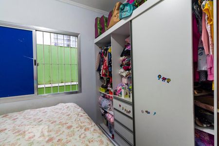 Casa à venda com 100m², 4 quartos e 2 vagasQuarto 1