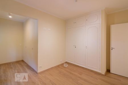 Apartamento para alugar com 90m², 2 quartos e 1 vaga Apartamento para alugar com 90m², 2 quartos e 1 vagaSuíte 2
