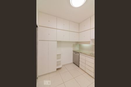 Apartamento para alugar com 90m², 2 quartos e 1 vaga Apartamento para alugar com 90m², 2 quartos e 1 vagaCozinha