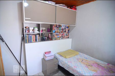 Quarto 2 de casa à venda com 3 quartos, 300m² em Guajuviras, Canoas