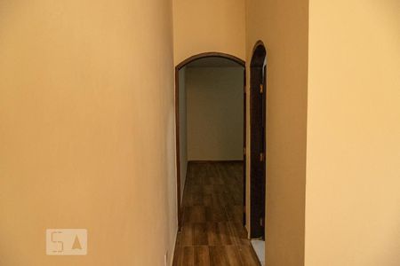 Corredor de casa para alugar com 1 quarto, 40m² em Vila Cisper, São Paulo