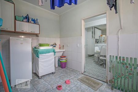 Casa à venda com 170m², 3 quartos e 2 vagasLavanderia