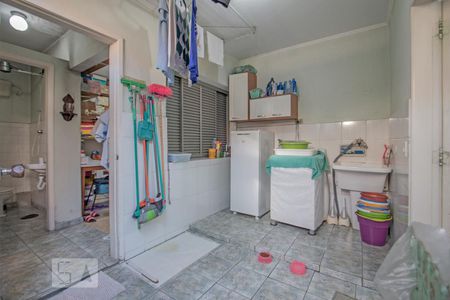 Casa à venda com 170m², 3 quartos e 2 vagasLavanderia