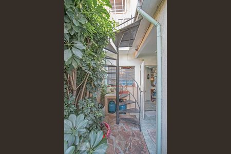 Casa à venda com 170m², 3 quartos e 2 vagasCorredor Lateral Externo