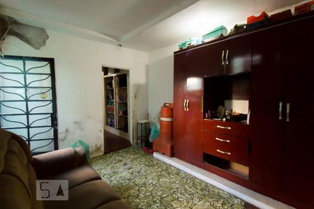 Casa à venda com 250m², 3 quartos e 2 vagasEdícula 