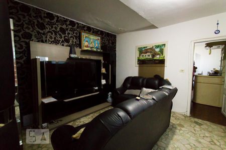 Casa à venda com 250m², 3 quartos e 2 vagasEdícula - Sala