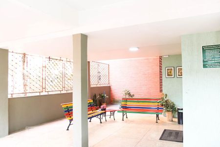 Hall de entrada de apartamento para alugar com 2 quartos, 72m² em Estrela Dalva, Belo Horizonte