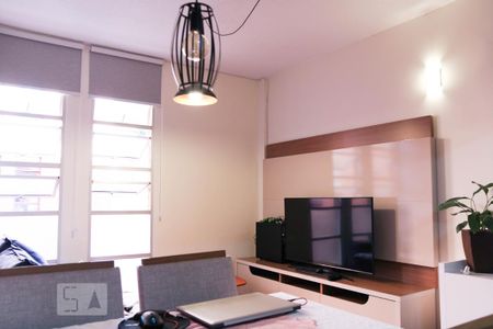 Sala de apartamento para alugar com 2 quartos, 72m² em Estrela Dalva, Belo Horizonte